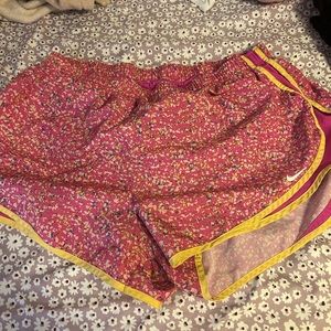 speckled nike tempo shorts